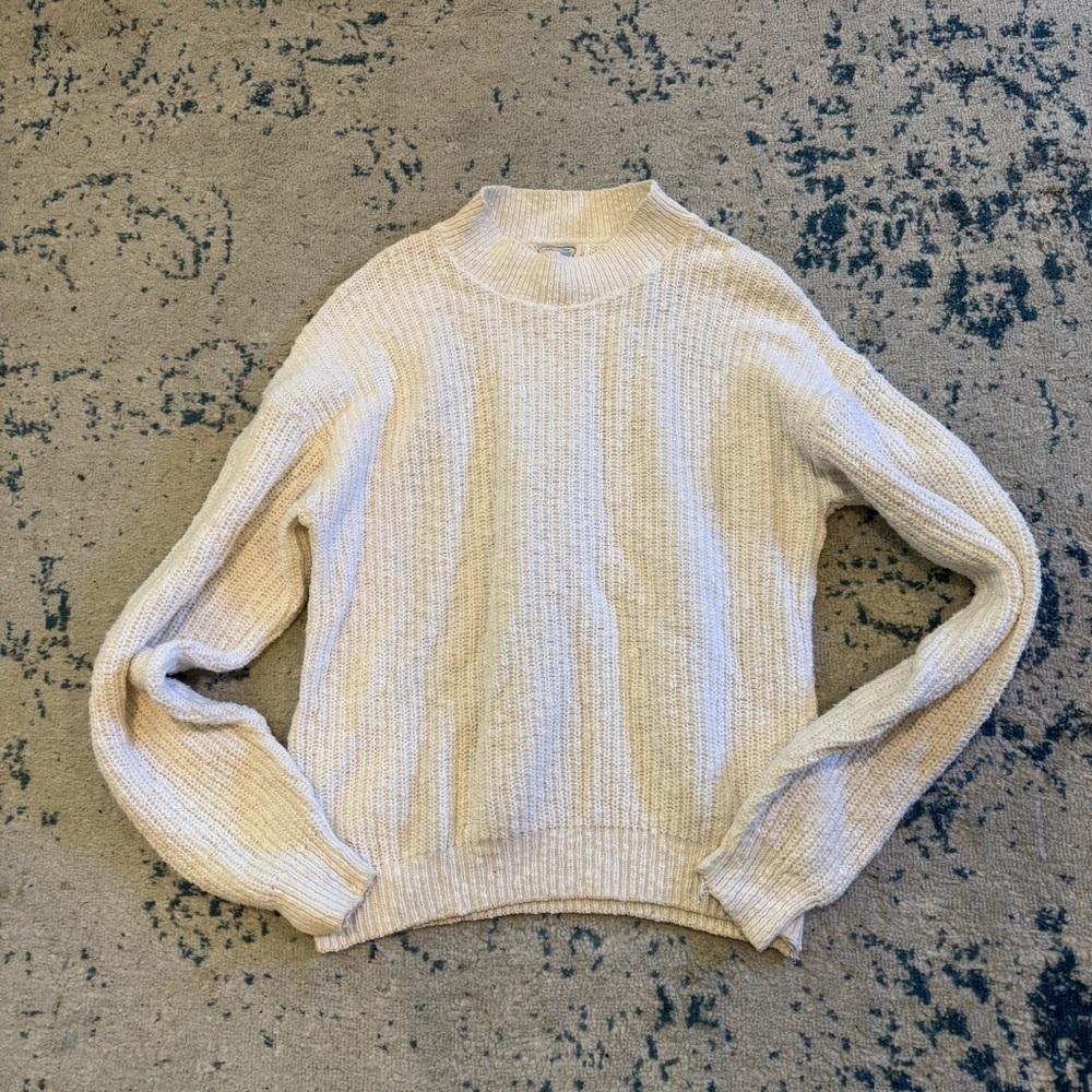 Vintage 1990s cream knitted classic preppy sweater East Wind by Alps medium